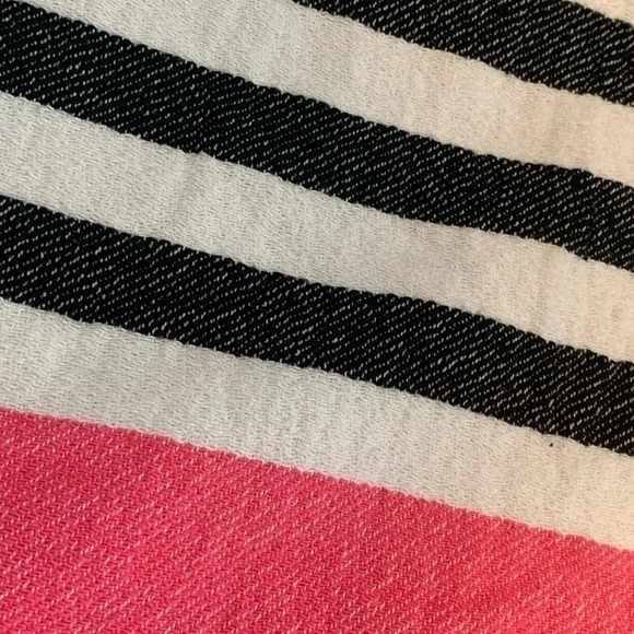 Victoria Secret Logo Black Stripe Beach Towel Blanket 40x56” - Picture 3 of 6